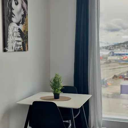 アパートホテル Totalapartments Stakkevollvegen 4*